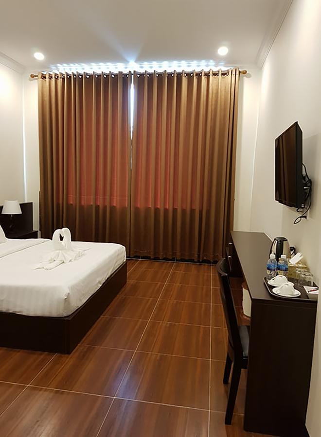 Apple Hotel Two - Near Phnom Penh Airport מראה חיצוני תמונה