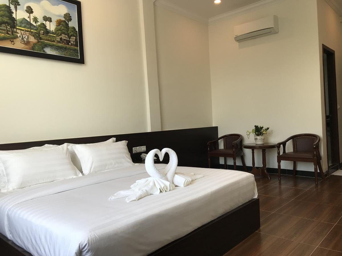 Apple Hotel Two - Near Phnom Penh Airport מראה חיצוני תמונה