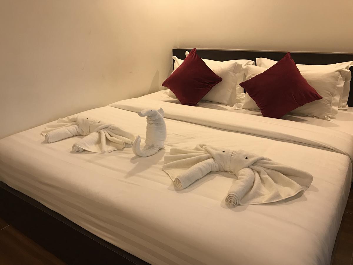 Apple Hotel Two - Near Phnom Penh Airport מראה חיצוני תמונה